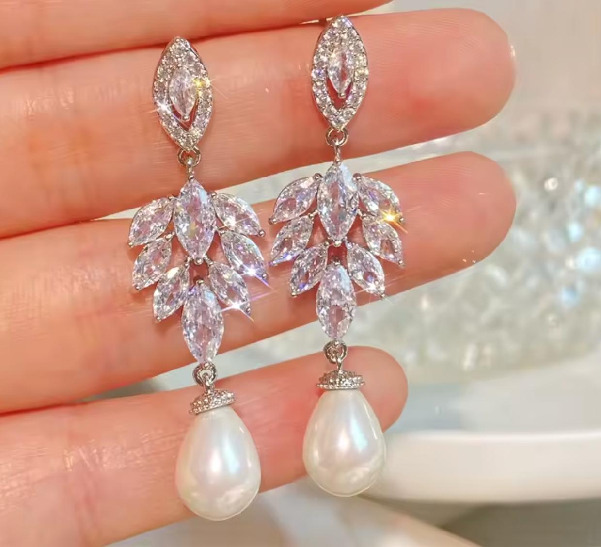 Elegant Cubic Zirconia Leaf Dangle Earrings for Women