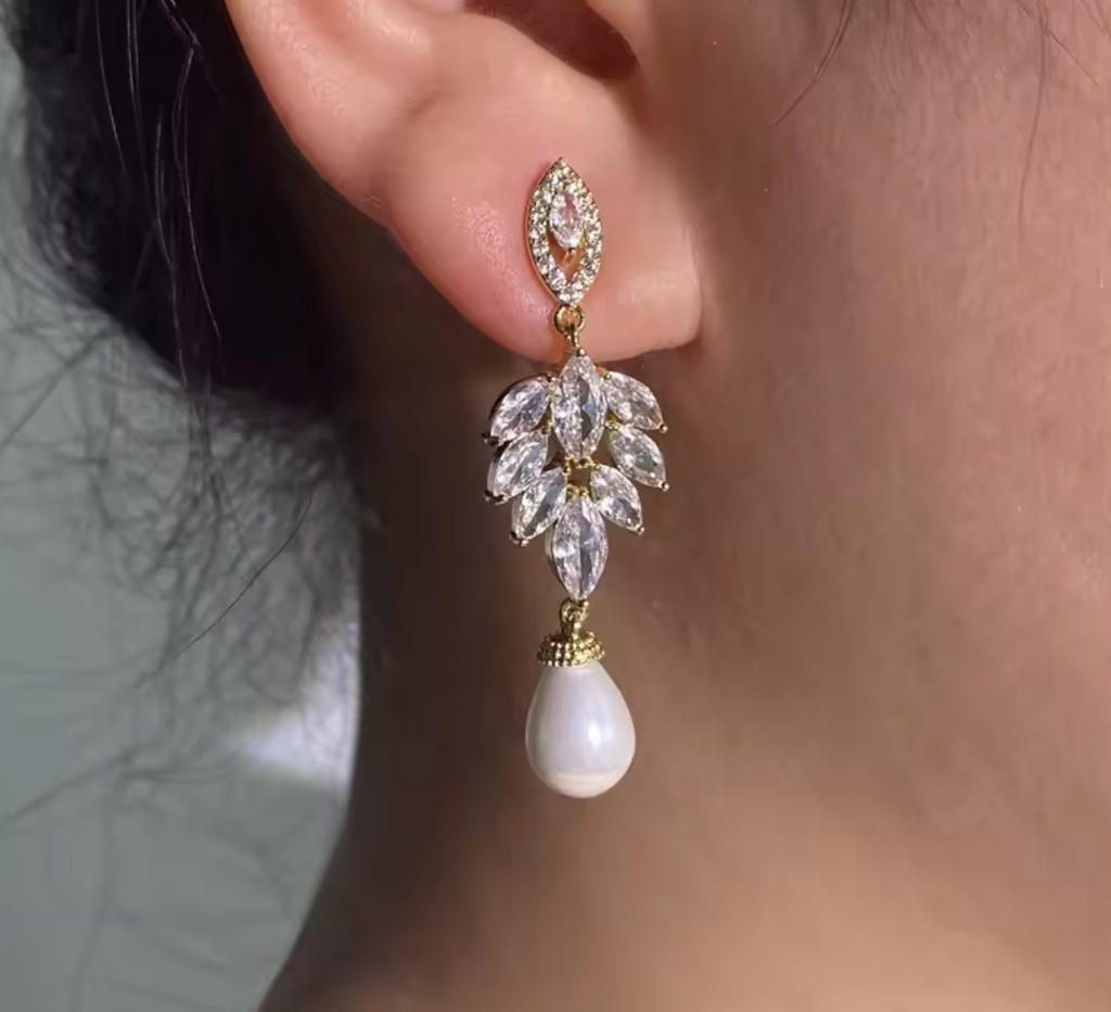 Elegant Cubic Zirconia Leaf Dangle Earrings for Women